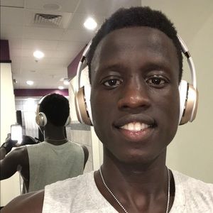 Meet your Posher, Hodari